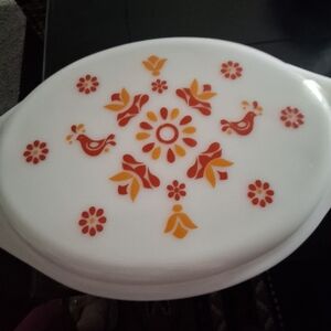 Pyrex  Red  and White Serving Dish